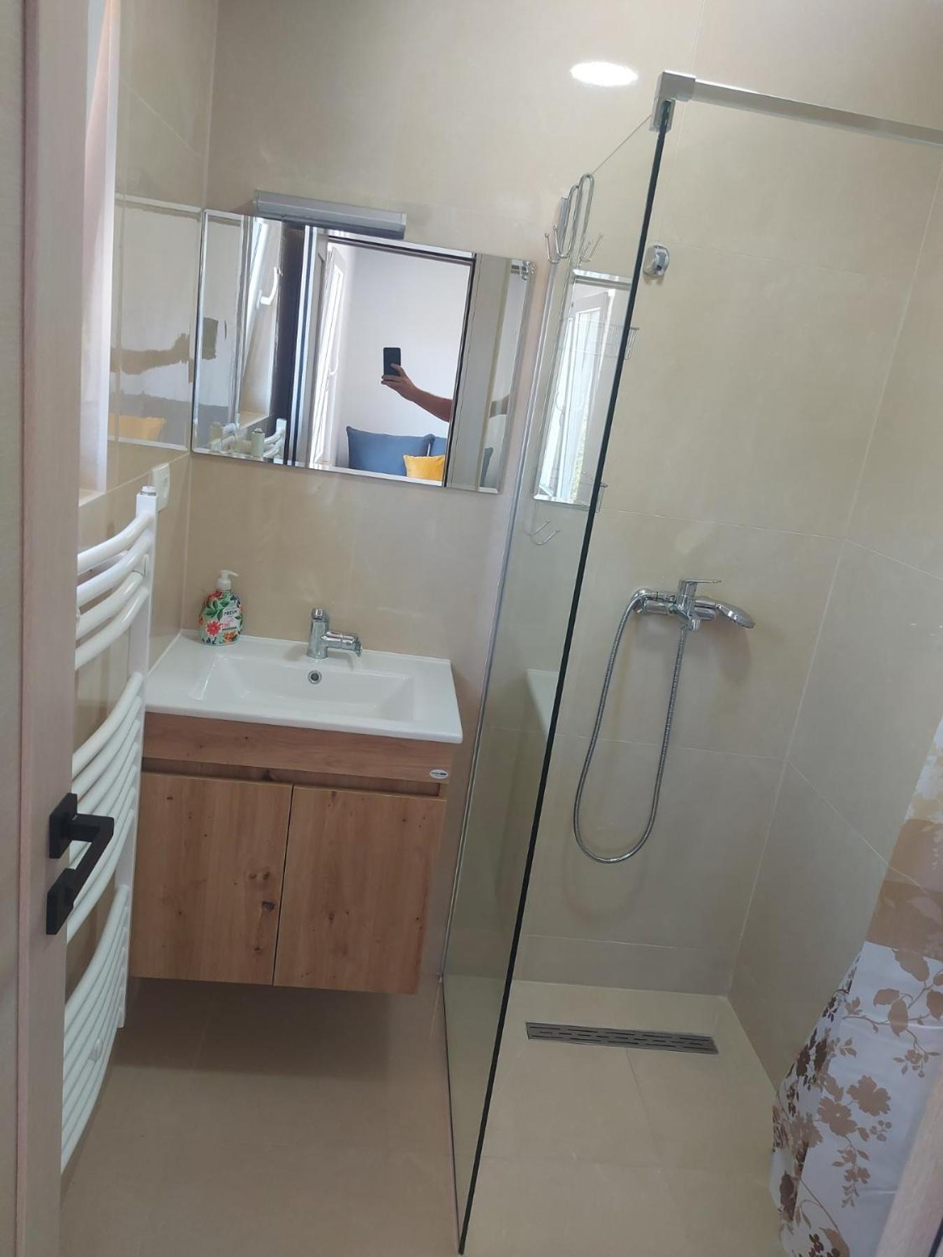Rooms Lida & Friendly Home พลาฟ ภายนอก รูปภาพ
