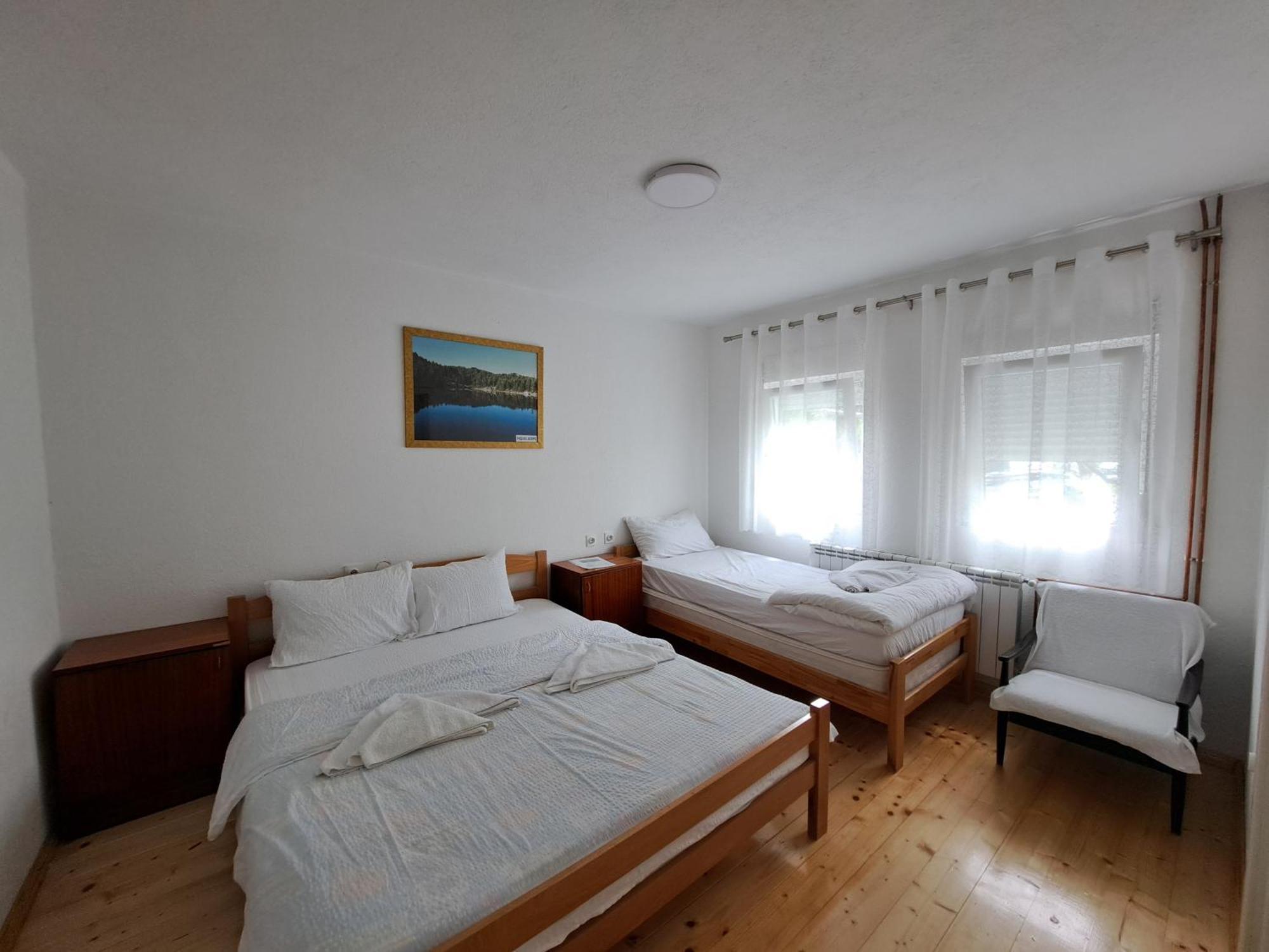 Rooms Lida & Friendly Home พลาฟ ภายนอก รูปภาพ